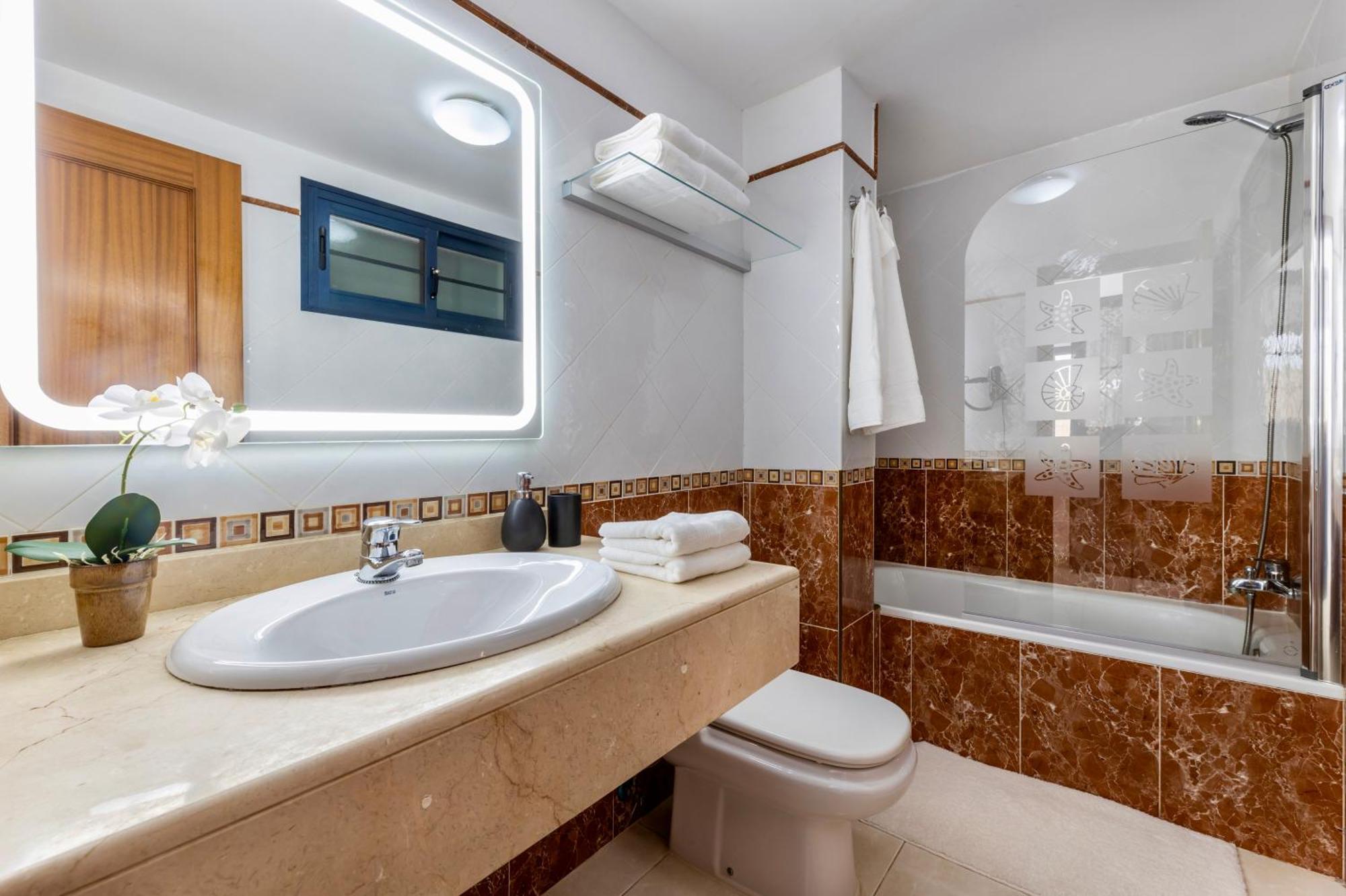 Villa Playa Blanca - Heated Pool, Aircon Εξωτερικό φωτογραφία